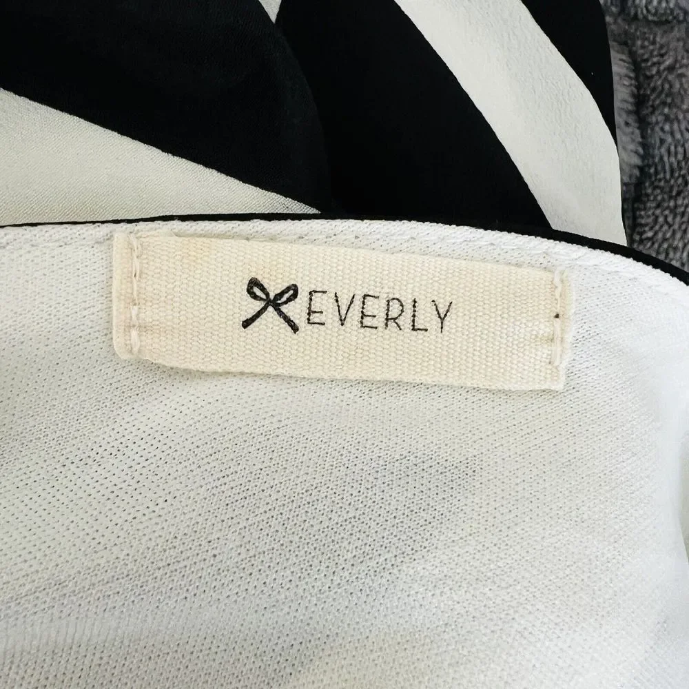 Everly Chevron Sleeveless Elastic Waist Black White Dress Large Lined Pockets - Picture 9 of 13